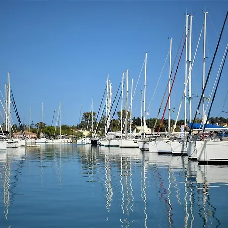 Christina's 2 Kontokali