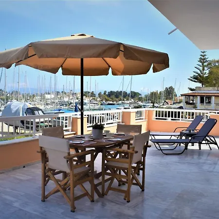 Christina's 2 * Kontokali