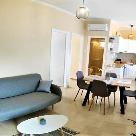 Apartment Christina's 2 Kontokali