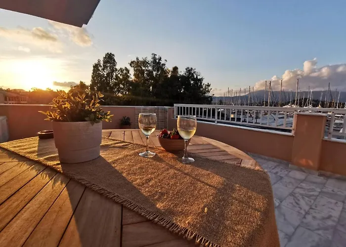 Christina's 2 * Kontokali